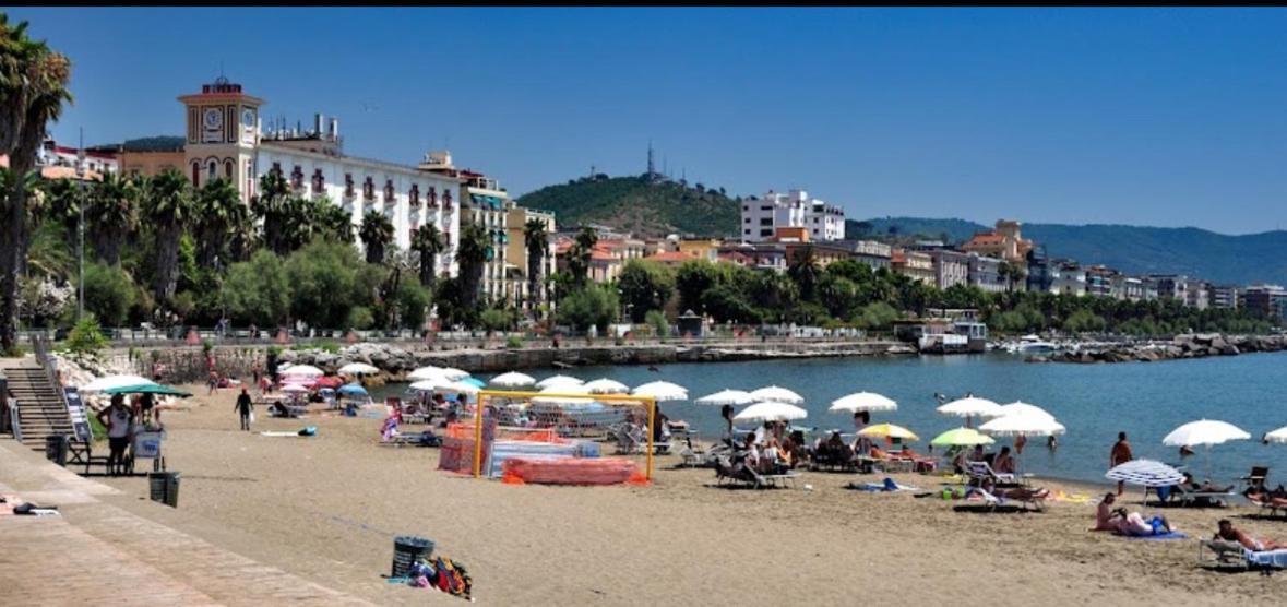 Salerno Mare E Luci Deluxe公寓 外观 照片